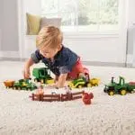 34984-fun-on-the-farm-playset-2