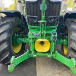 208910-john-deere-6215r-6