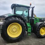 208879-john-deere-6215r-6